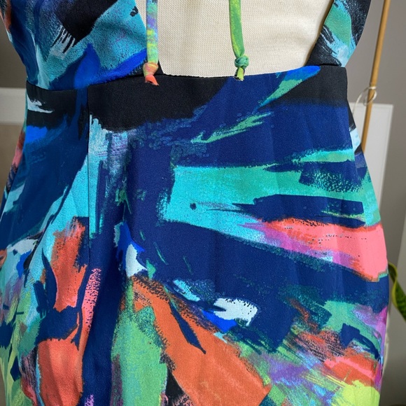 Maia bold colorful dress, cut out back, cap sleeves, side hidden zip size: 4 - Picture 4 of 12